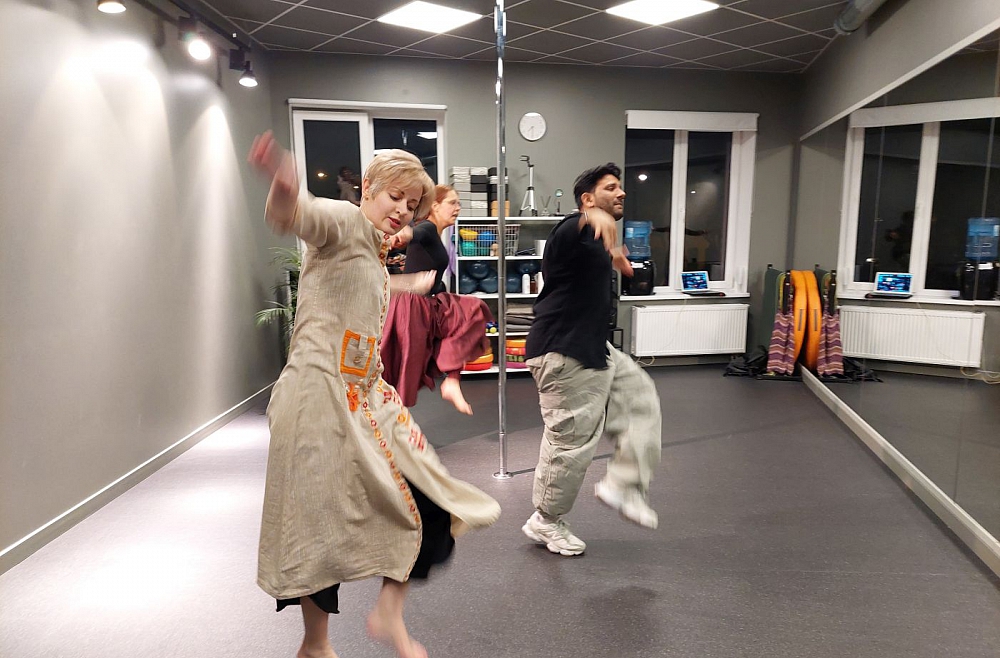 dod pieci Bolivudas dejas Ravi Solanki