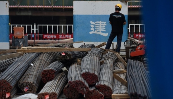 Ķīnā apzinās tērauda pārprodukcijas problēmas, bet nesteidzas slēgt rūpnīcas