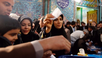 Irānā par vietām parlamentā sacenšas pieci tūkstoši kandidātu