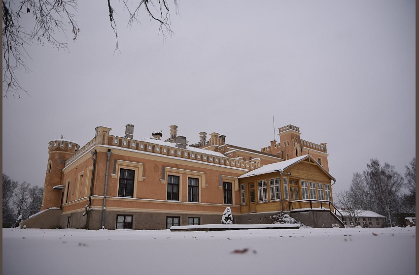 Vietu lietas Latvijā