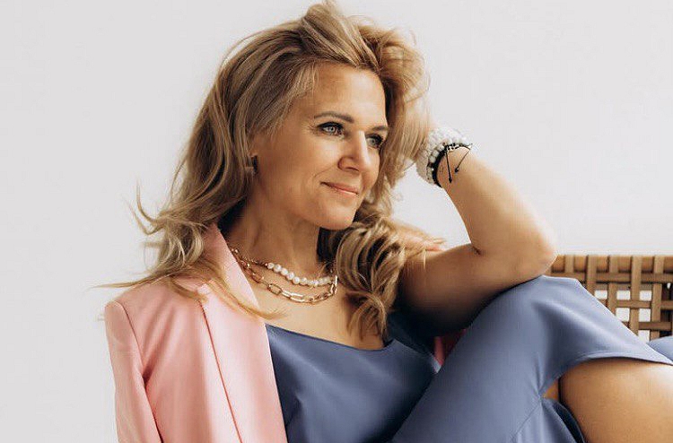 Лаура Лане - банковский работник, психолог и коуч