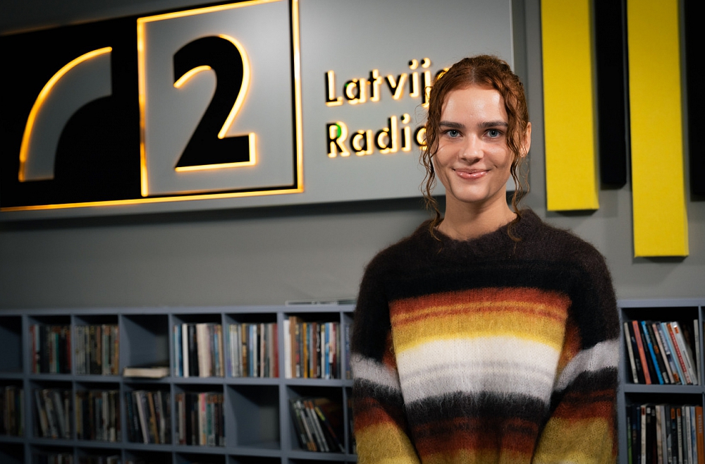 Luīze Burmistrova par bezdelīgām