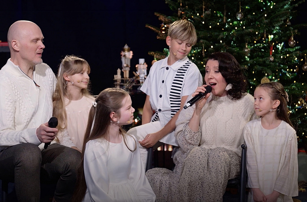 radioteatris-2025-Ziemassvētku-prieks Gundars Grasbergs Marija Bērziņa Dzeguzīte