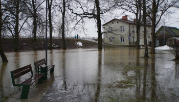 "Вода поднимется на два-три метра". Синоптики предупредили о риске наводнения