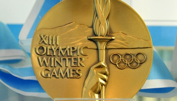OLIMPISKIE ZIBŠŅI: Trīspadsmitās ziemas olimpiskās spēles Leikplesidā