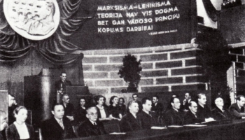 Sarkanā profesūra