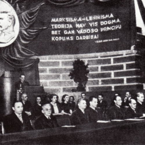 Sarkanā profesūra