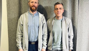 Sākas labdarības akcija "Dod pieci!". Par kustību saruna ar ergoterapeitu Filipu Bernadski