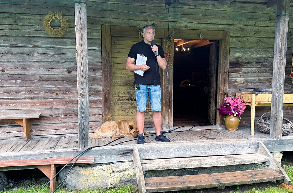 Tiešraides un translācijas jeb kā aizpildīt klusumu ēterā Tiešraides un translācijas jeb kā aizpildīt klusumu ēterā