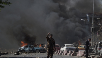 Sprādzienā Kabulā dzīvību zaudē vismaz 80 cilvēki; vēl simtiem ir ievainoti