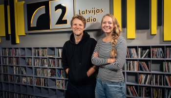 The Sound Poets nogulda “Tu manī ugunis dedz”