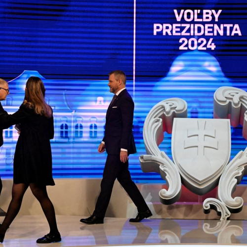 Analītiķis: Slovākijas prezidenta vēlēšanās dominē Ukrainas naratīvs; sabiedrība sašķelta