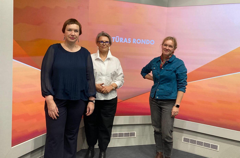 Iveta Ruskule un Rūta Muktupāvela, Māra Rozenberga