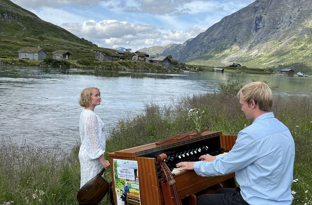Ingrid Lingaas Fossum un Vemund Olav Aukrust