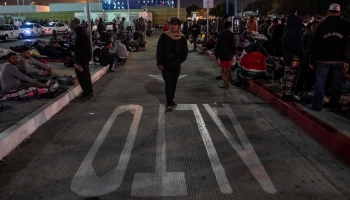 Tramps brīdina Meksiku par iespējamu robežas un tirdzniecības slēgšanu