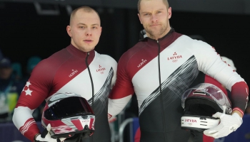 Hokejisti brauc mājās. Bobsleja divniekiem – 8. vieta
