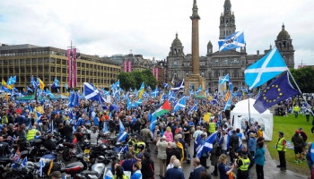 Skotu valdība uzsāk diskusijas par neatkarības referendumu