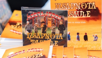 Grupa “Sestā jūdze” laiž klajā jauno albumu “Izsapņotā pasaule” un dodas jubilejas tūrē