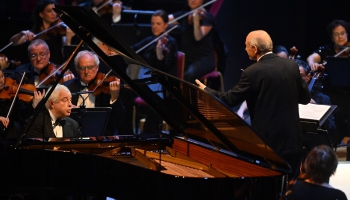 "BBC Promenāde": Andrāšs Šifs un Budapeštas festivāla orķestris Ivāna Fišera vadībā 