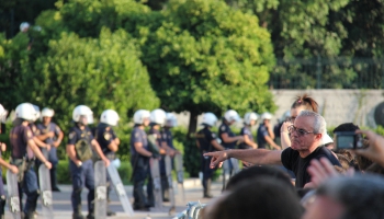 Par spīti protestiem Grieķijas parlaments atbalsta reformas