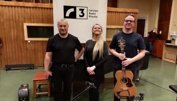 Emīla Dārziņa dziesmu balsij un ģitārai Beātes Zviedres un Jāņa Bērziņa redzējumā